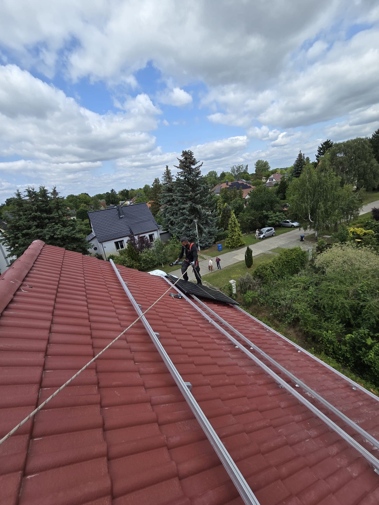 Abgeschlossene PV-Anlage mit Übergabeprotokoll